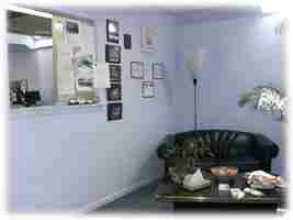 Emerson Auto Body's waiting room